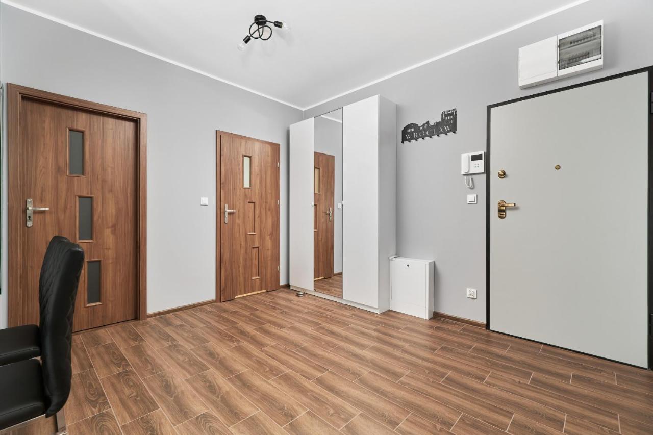 Apartments Wroclaw Jana Pawla II With Free Parking Wroclaw By Noclegi Renters Buitenkant foto